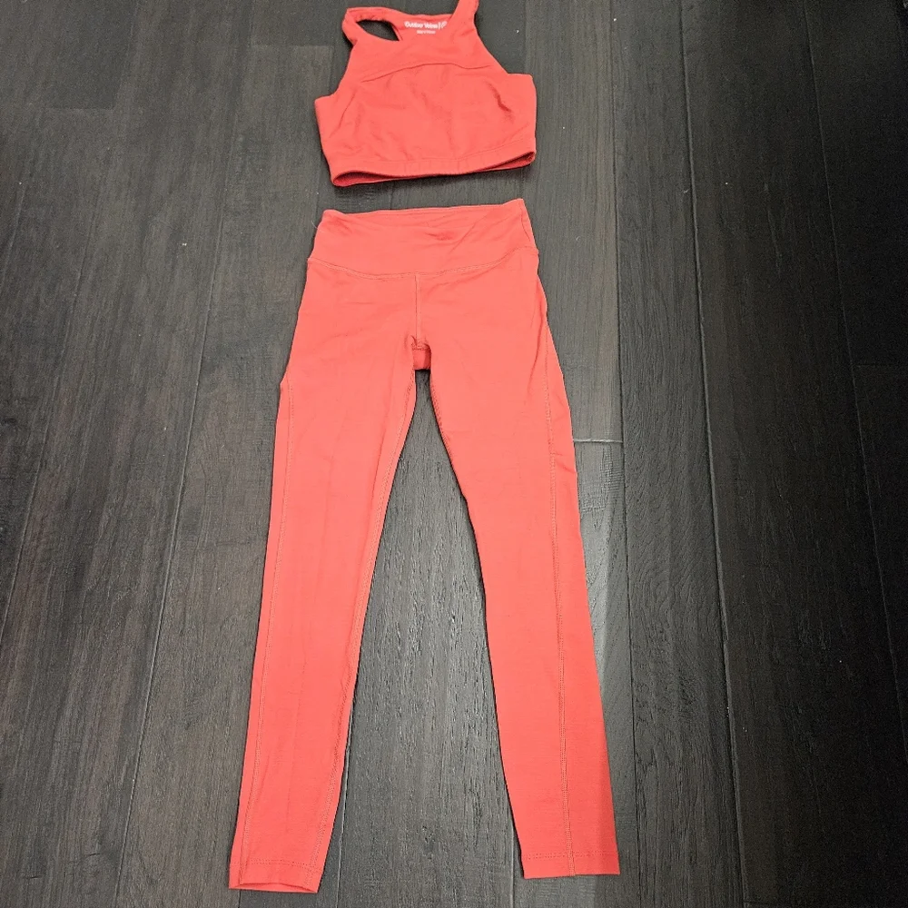 Outdoor Voices TechSweat Move Free Crop Top Bra and leggings red xs - Picture 6 of 14